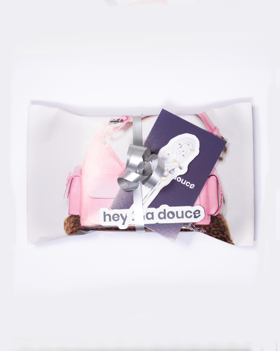 Coffret « Les dramatiques » comprenant les mono boucles Drop et Sun au prix de 120€. Pour ceux qui ne savent pas être discrets (et ça on adore)