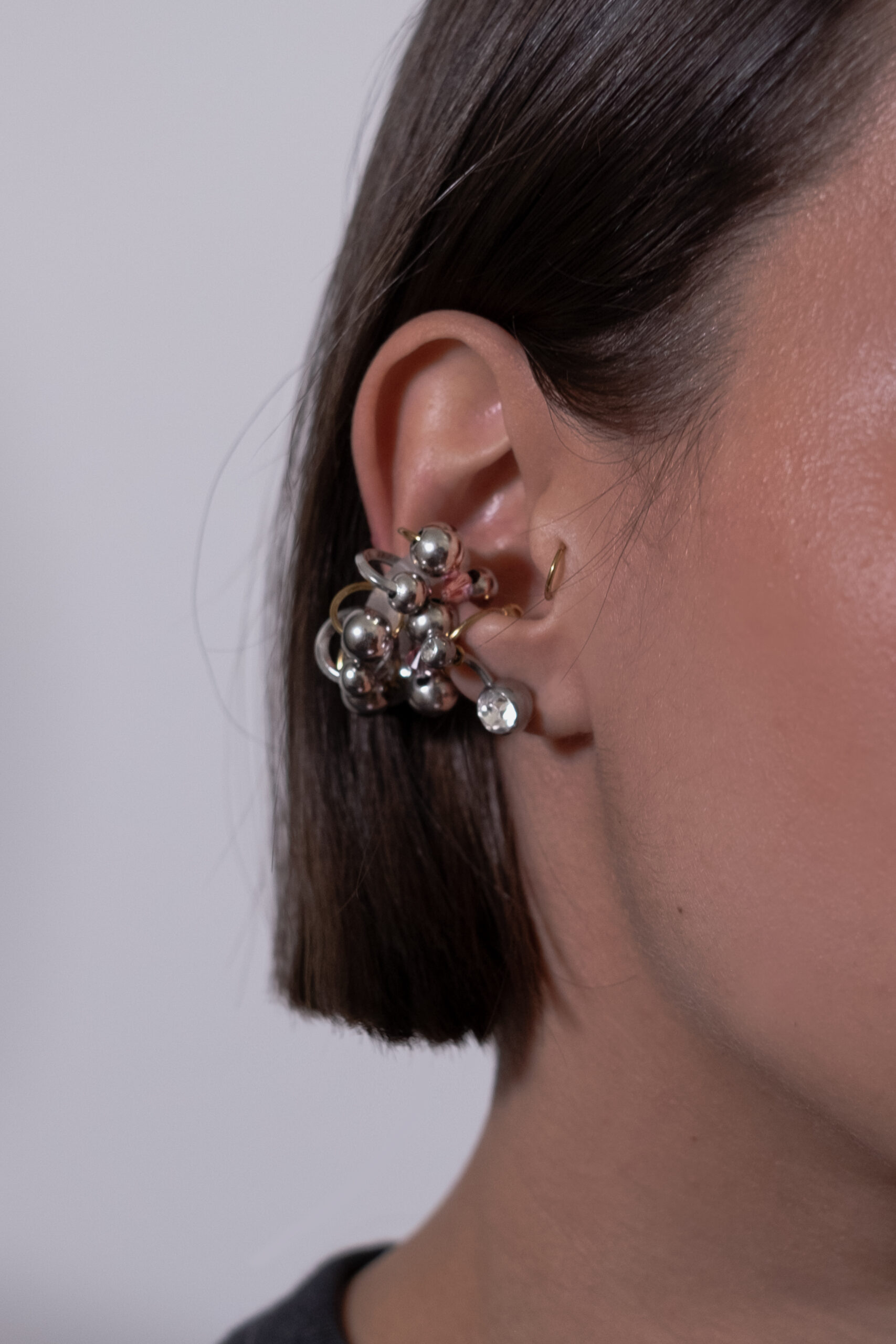 Coffret « Les earcuffs » comprenant les earcuffs Skinny, Bisous et Jelly piz au prix de 150€ au lieu de 153€. Pour ceux qui veulent oser sans percer