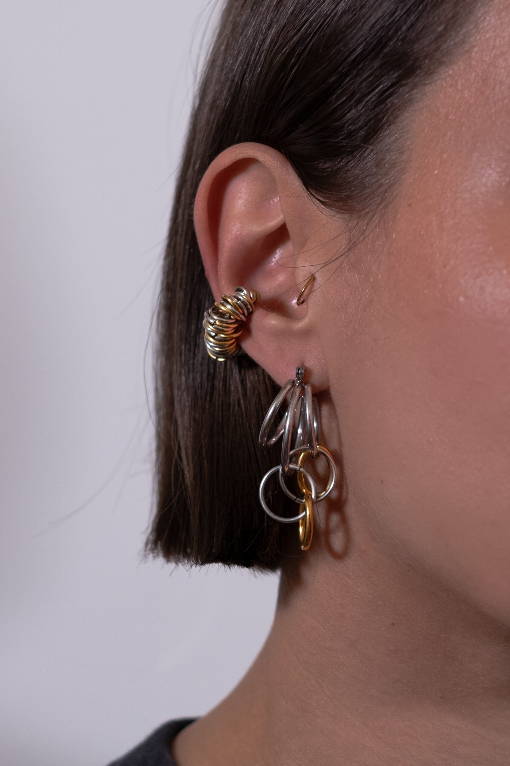 Coffret « Les essentiels » comprenant nos best sellers : une mono boucle Satellite et un earcuff Lunatique au prix de 110 au lieu de 114€