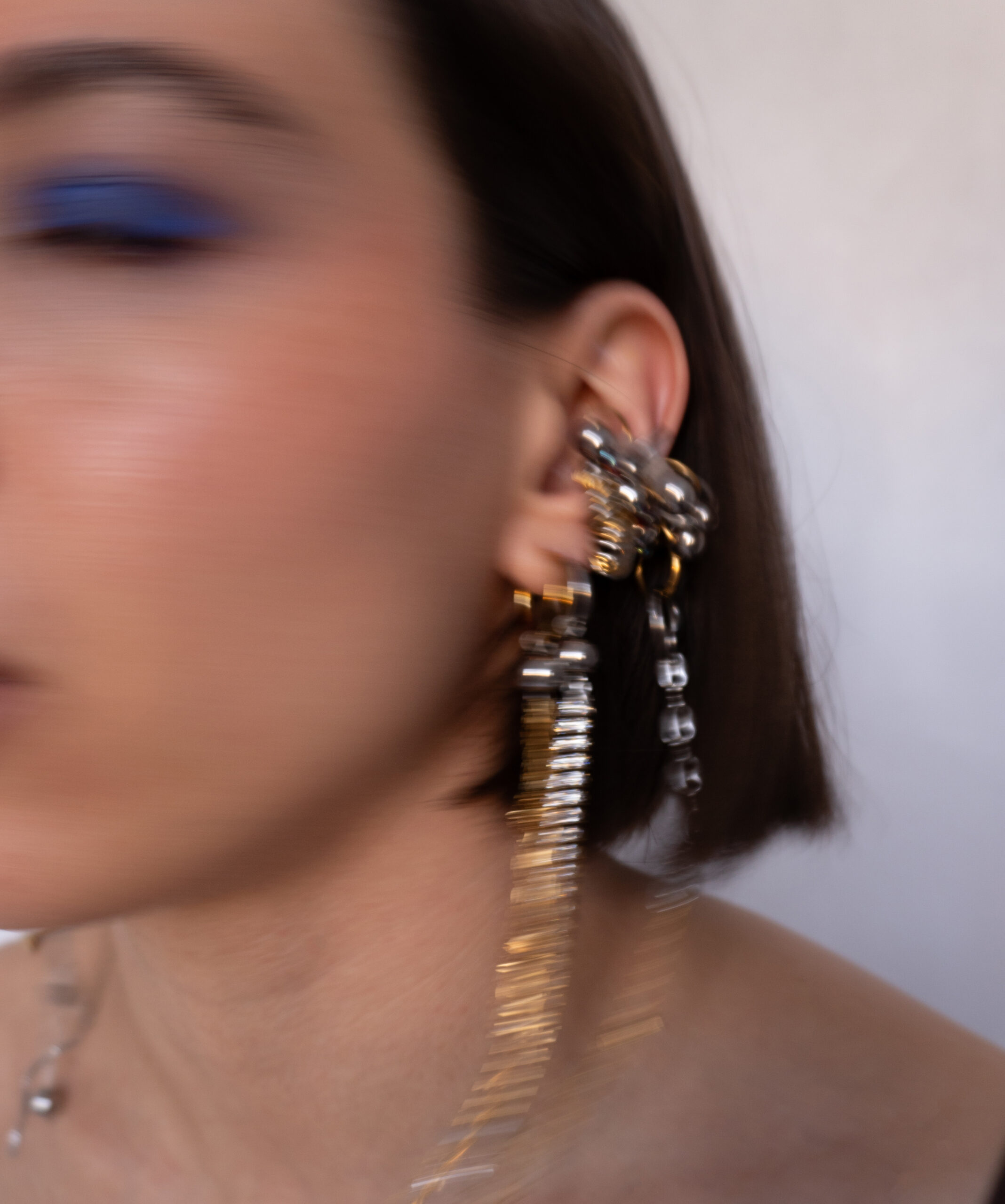 collection capsule boucles pendantes